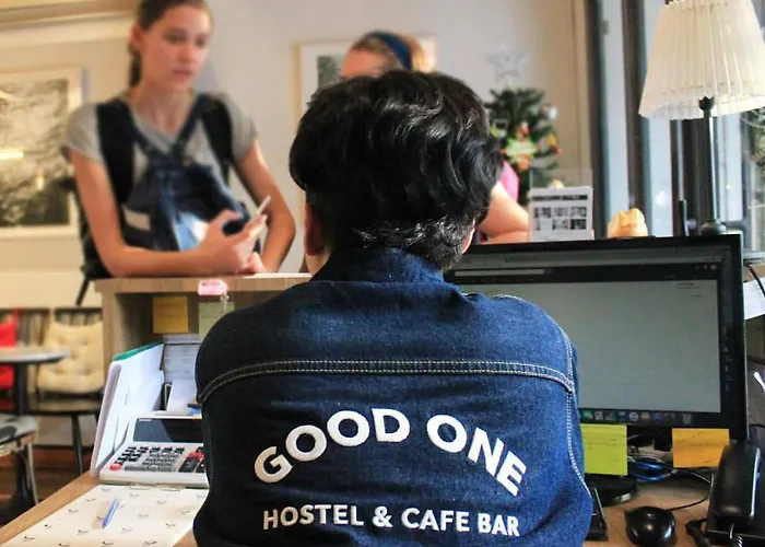 Good One Poshtel & Cafe Bar